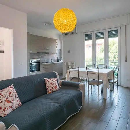 Raffinato Ed Elegante Bilocale - Lorenteggio Metropolitana M4 Апартаменты
