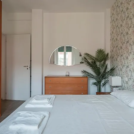 Lägenhet Raffinato Ed Elegante Bilocale - Lorenteggio Metropolitana M4 *