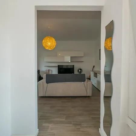 Raffinato Ed Elegante Bilocale - Lorenteggio Metropolitana M4 Milaan